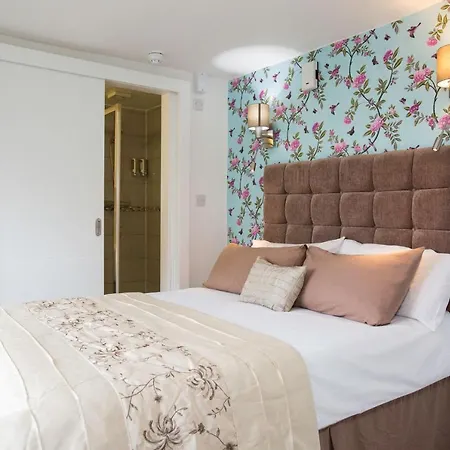 Primrose Guest House-2